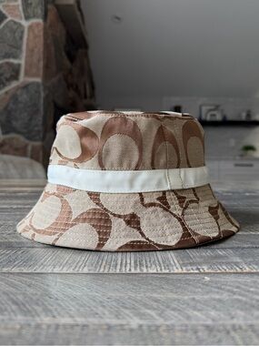 Coach Signature Jacquard Bucket Hat